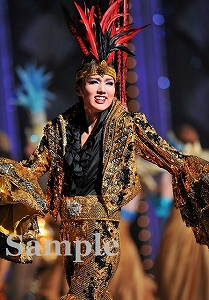 彩風咲奈 舞台写真／雪組大劇場公演『ひかりふる路（みち）～革命家、マクシミリアン・ロベスピエール～』『SUPER VOYAGER!』