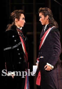 望海 彩風 舞台写真／雪組大劇場公演『ひかりふる路（みち）～革命家、マクシミリアン・ロベスピエール～』『SUPER VOYAGER!』