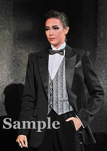 麻央侑希 舞台写真／星組東京公演『ベルリン、わが愛』『Bouquet de TAKARAZUKA（ブーケ ド タカラヅカ）』