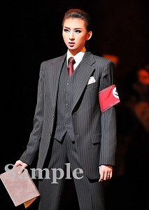 凪七瑠海 舞台写真／星組東京公演『ベルリン、わが愛』『Bouquet de TAKARAZUKA（ブーケ ド タカラヅカ）』