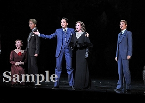 紅 他 舞台写真／星組東京公演『ベルリン、わが愛』『Bouquet de TAKARAZUKA（ブーケ ド タカラヅカ）』