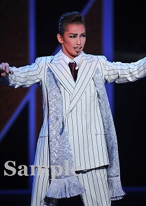 華形ひかる 舞台写真／専科宝塚バウホール公演『神家（こうや）の七人（しちにん）』