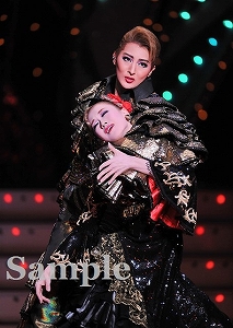 珠城 愛希 舞台写真／月組全国ツアー公演『鳳凰伝』『CRYSTAL TAKARAZUKA－イメージの結晶－』