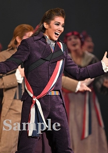 彩風咲奈 舞台写真／雪組東京公演『ひかりふる路（みち）～革命家、マクシミリアン・ロベスピエール～』『SUPER VOYAGER!』