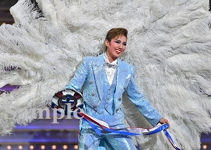 彩風咲奈 舞台写真／雪組東京公演『ひかりふる路（みち）～革命家、マクシミリアン・ロベスピエール～』『SUPER VOYAGER!』