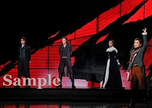 彩風 朝美 彩 沙央 舞台写真／雪組東京公演『ひかりふる路（みち）～革命家、マクシミリアン・ロベスピエール～』『SUPER VOYAGER!』