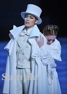 愛月 遥羽 舞台写真／宙組ドラマシティ公演『不滅の棘（とげ）』