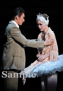 珠城 愛希 舞台写真／月組大劇場公演『カンパニー－努力（レッスン）、情熱（パッション）、そして仲間たち（カンパニー）－』『BADDY（バッディ）－悪党（ヤツ）は月からやって来る－』