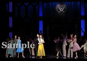 珠城 他 舞台写真／月組大劇場公演『カンパニー－努力（レッスン）、情熱（パッション）、そして仲間たち（カンパニー）－』『BADDY（バッディ）－悪党（ヤツ）は月からやって来る－』