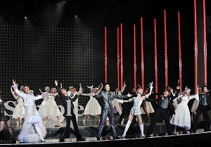 珠城 他 舞台写真／月組大劇場公演『カンパニー－努力（レッスン）、情熱（パッション）、そして仲間たち（カンパニー）－』『BADDY（バッディ）－悪党（ヤツ）は月からやって来る－』