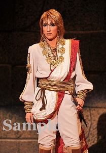 真風涼帆 舞台写真／宙組大劇場公演『天（そら）は赤い河のほとり』『シトラスの風－Sunrise－』