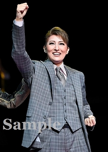 珠城りょう 舞台写真／月組東京公演『カンパニー－努力（レッスン）、情熱（パッション）、そして仲間たち（カンパニー）－』『BADDY（バッディ）－悪党（ヤツ）は月からやって来る－』