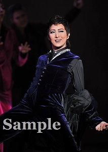 珠城りょう 舞台写真／月組東京公演『カンパニー－努力（レッスン）、情熱（パッション）、そして仲間たち（カンパニー）－』『BADDY（バッディ）－悪党（ヤツ）は月からやって来る－』