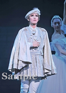 月城かなと 舞台写真／月組東京公演『カンパニー－努力（レッスン）、情熱（パッション）、そして仲間たち（カンパニー）－』『BADDY（バッディ）－悪党（ヤツ）は月からやって来る－』