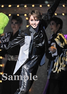 暁千星 舞台写真／月組東京公演『カンパニー－努力（レッスン）、情熱（パッション）、そして仲間たち（カンパニー）－』『BADDY（バッディ）－悪党（ヤツ）は月からやって来る－』