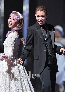 宇月 早乙女 舞台写真／月組東京公演『カンパニー－努力（レッスン）、情熱（パッション）、そして仲間たち（カンパニー）－』『BADDY（バッディ）－悪党（ヤツ）は月からやって来る－』