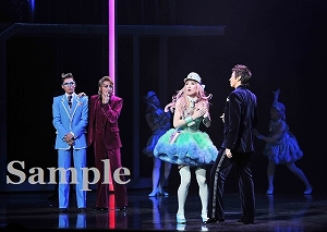 珠城 美弥 愛希 月城 舞台写真／月組東京公演『カンパニー－努力（レッスン）、情熱（パッション）、そして仲間たち（カンパニー）－』『BADDY（バッディ）－悪党（ヤツ）は月からやって来る－』