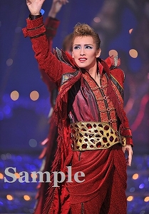 華形ひかる 舞台写真／星組大劇場公演『ANOTHER WORLD』『Killer Rouge（キラールージュ）』