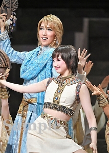 真風 星風 舞台写真／宙組東京公演『天（そら）は赤い河のほとり』『シトラスの風－Sunrise－』