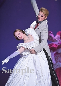 芹香 星風 舞台写真／宙組東京公演『天（そら）は赤い河のほとり』『シトラスの風－Sunrise－』