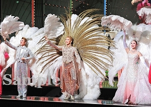 フィナーレ 舞台写真／宙組東京公演『天（そら）は赤い河のほとり』『シトラスの風－Sunrise－』