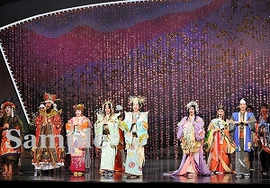 天華 ほか 舞台写真／星組新人公演『ANOTHER WORLD』