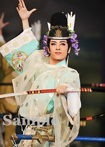 明日海りお 舞台写真／花組博多座公演『あかねさす紫の花』『Sante!!』(舞台写真): ブロマイドオーダーサービス - 宝塚 クリエイティブアーツ公式ショッピングサイト｜キャトルレーヴオンライン