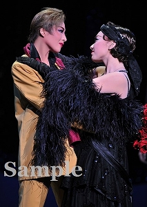 鳳月 桜咲 舞台写真／花組博多座公演『あかねさす紫の花』『Sante!!』