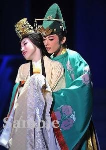 明日海 仙名 舞台写真／花組博多座公演『あかねさす紫の花』『Sante!!』役替わり