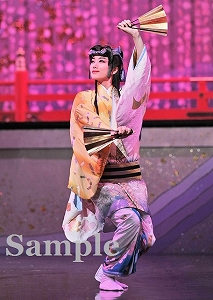 七海ひろき 舞台写真／星組東京公演『ANOTHER WORLD』『Killer Rouge（キラールージュ）』