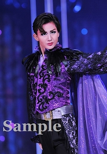 綺城ひか理 舞台写真／花組大劇場公演『MESSIAH －異聞・天草四郎－』『BEAUTIFUL GARDEN －百花繚乱－』