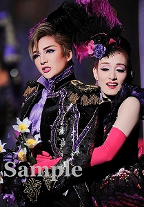 鳳月・城妃 舞台写真／花組大劇場公演『MESSIAH －異聞・天草四郎－』『BEAUTIFUL GARDEN －百花繚乱－』