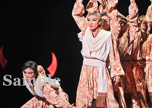 彩風 他 舞台写真／雪組東京公演『Gato Bonito!!』