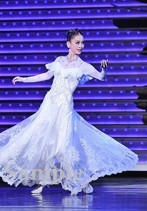 愛希れいか 舞台写真／月組大劇場公演『エリザベート－愛と死の輪舞（ロンド）－』