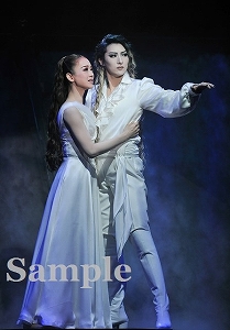 珠城 愛希 舞台写真／月組大劇場公演『エリザベート－愛と死の輪舞（ロンド）－』