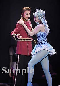 美弥 天紫 舞台写真／月組大劇場公演『エリザベート－愛と死の輪舞（ロンド）－』