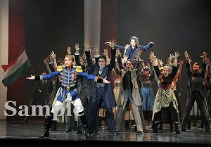 珠城 ほか 舞台写真／月組大劇場公演『エリザベート－愛と死の輪舞（ロンド）－』