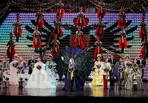 フィナーレ 舞台写真／月組大劇場公演『エリザベート－愛と死の輪舞（ロンド）－』