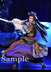 七海ひろき 舞台写真／星組梅田芸術劇場公演『Thunderbolt