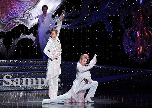 紅 礼 舞台写真／星組梅田芸術劇場公演『Thunderbolt Fantasy（サンダーボルト ファンタジー） 東離劍遊紀（とうりけんゆうき）』『Killer Rouge／星秀☆煌紅』