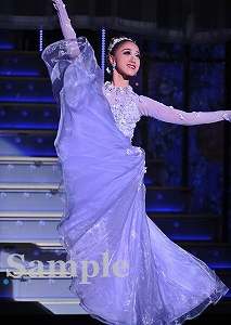 仙名彩世 舞台写真／花組東京公演『MESSIAH（メサイア）－異聞・天草四郎－』『BEAUTIFUL GARDEN－百花繚乱－』