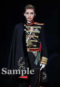 輝生かなで 舞台写真／月組新人公演『エリザベート－愛と死の輪舞（ロンド）－』