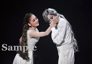 暁 美園 舞台写真／月組新人公演『エリザベート－愛と死の輪舞（ロンド）－』