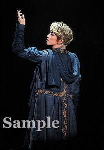 真風涼帆 舞台写真／宙組大劇場公演『白鷺(しらさぎ)の城(しろ)』『異人たちのルネサンス』