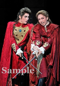 芹香・桜木・舞台写真／宙組大劇場公演『白鷺(しらさぎ)の城(しろ)』『異人たちのルネサンス』