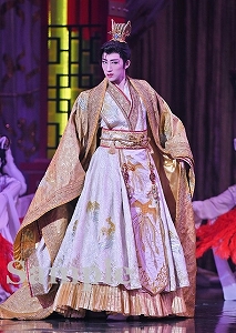 真風涼帆 舞台写真／宙組東京公演『白鷺（しらさぎ）の城（しろ）』『異人たちのルネサンス』