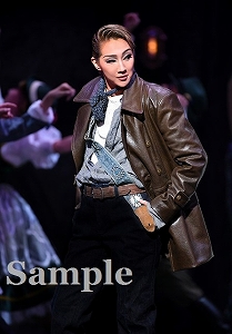 紅ゆずる 舞台写真／星組大劇場公演『霧深きエルベのほとり』『ESTRELLAS（エストレージャス）～星たち～』