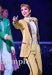 七海ひろき 舞台写真／星組大劇場公演『霧深きエルベのほとり』『ESTRELLAS（エストレージャス）～星たち～』