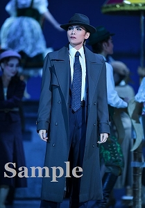 天寿光希 舞台写真／星組大劇場公演『霧深きエルベのほとり』『ESTRELLAS（エストレージャス）～星たち～』