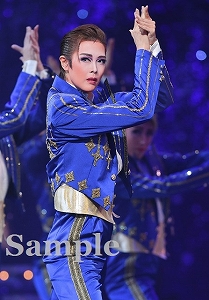 麻央侑希 舞台写真／星組大劇場公演『霧深きエルベのほとり』『ESTRELLAS（エストレージャス）～星たち～』